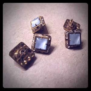 5 Vintage Buttons Lot